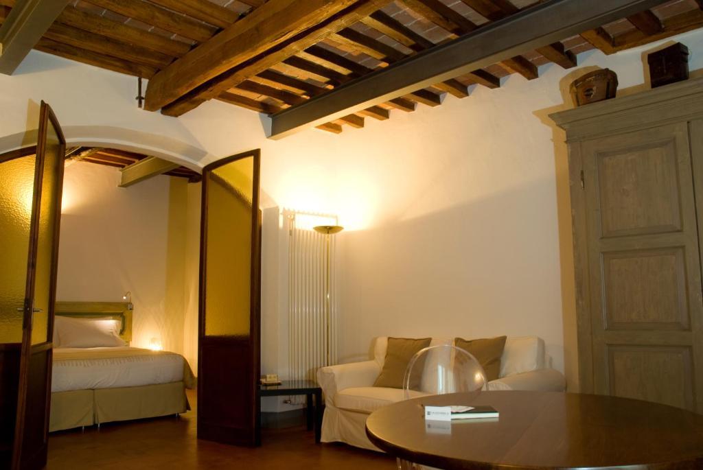 Callegherie 21 Boutique B&B Imola Habitación foto