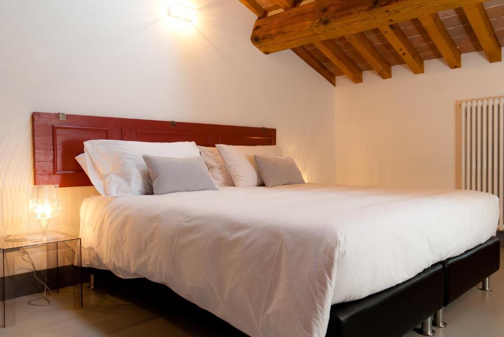 Callegherie 21 Boutique B&B Imola Habitación foto